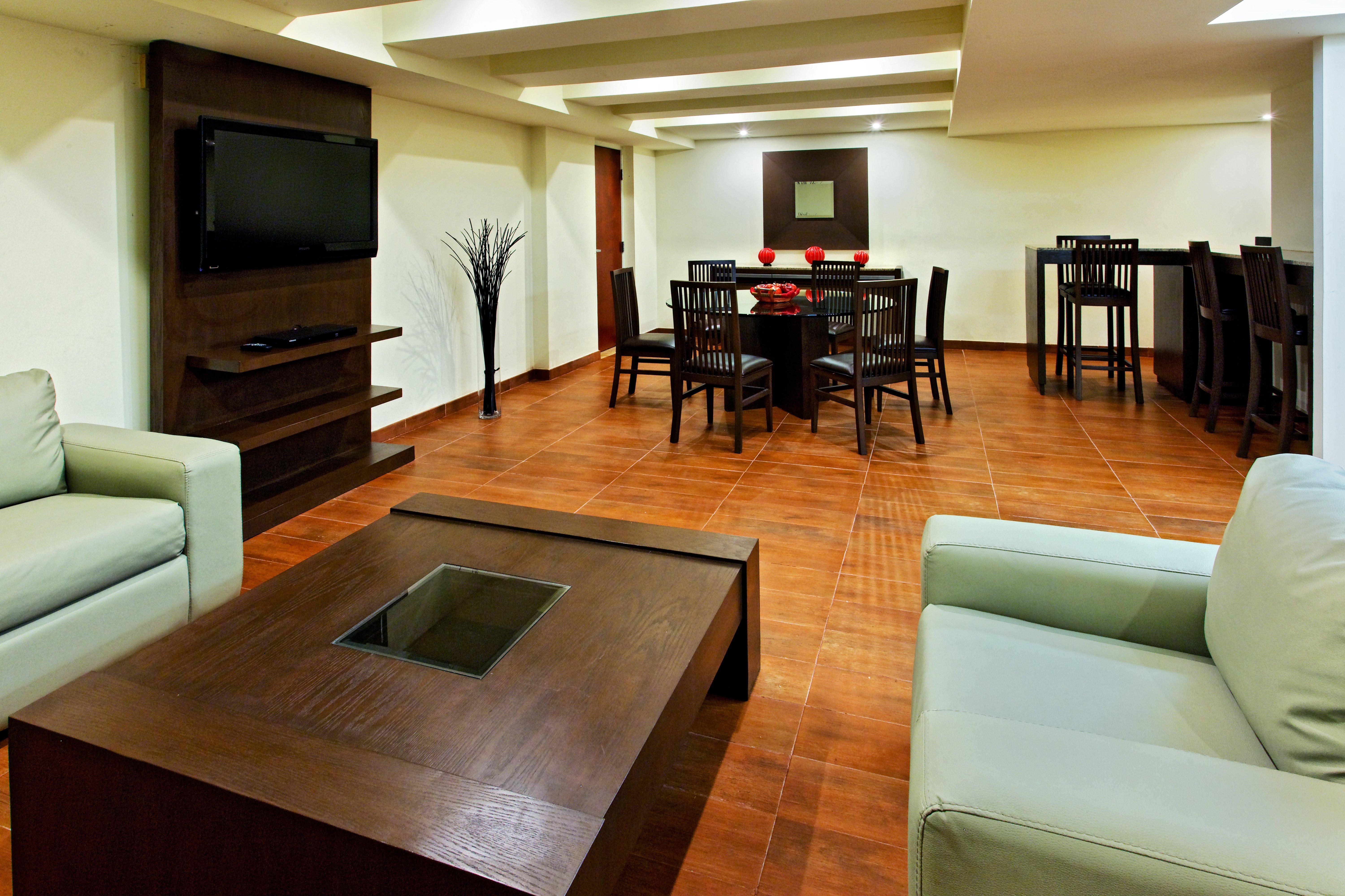 City-plaza Universidad By Ihg 4*