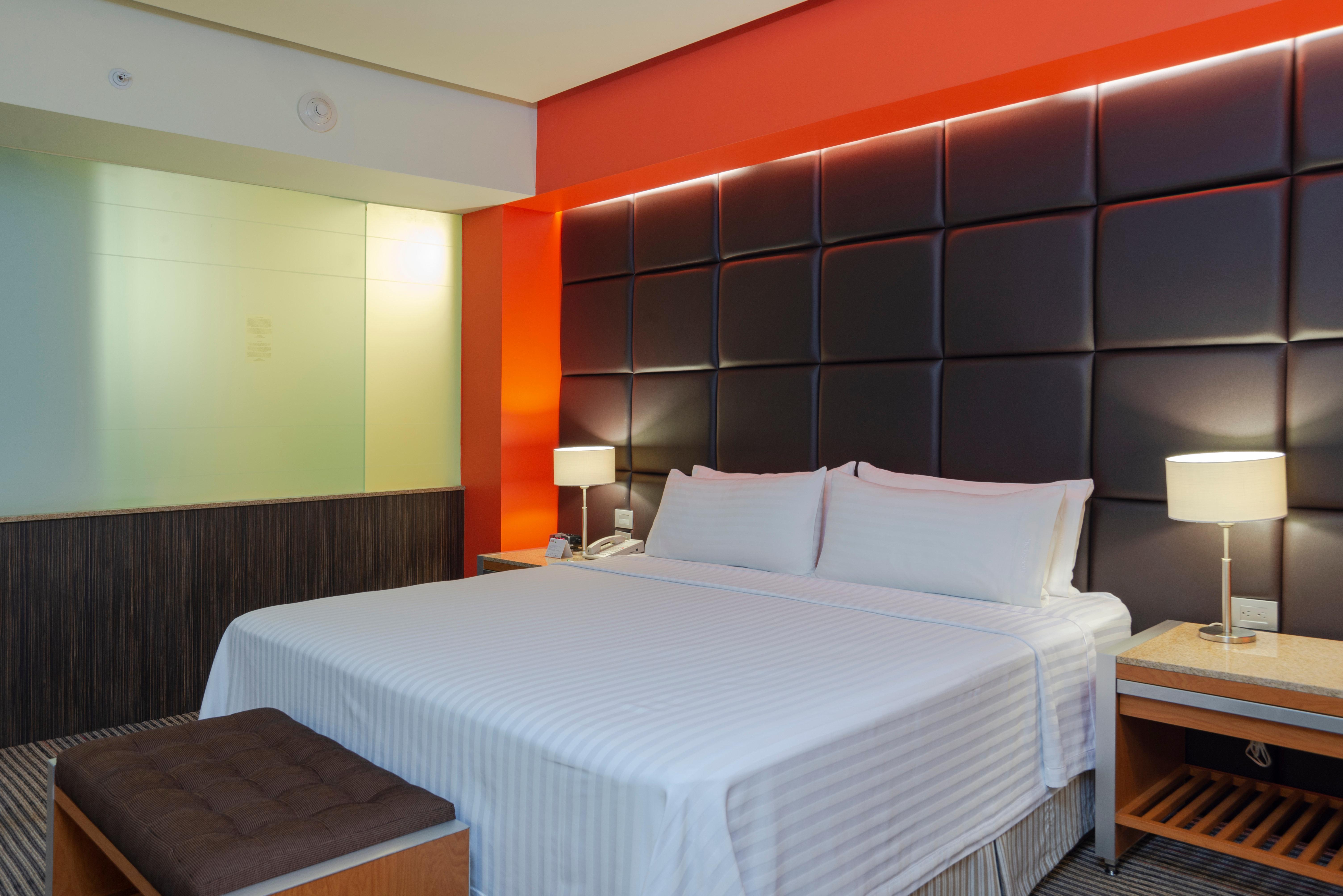 City-plaza Universidad By Ihg 4*