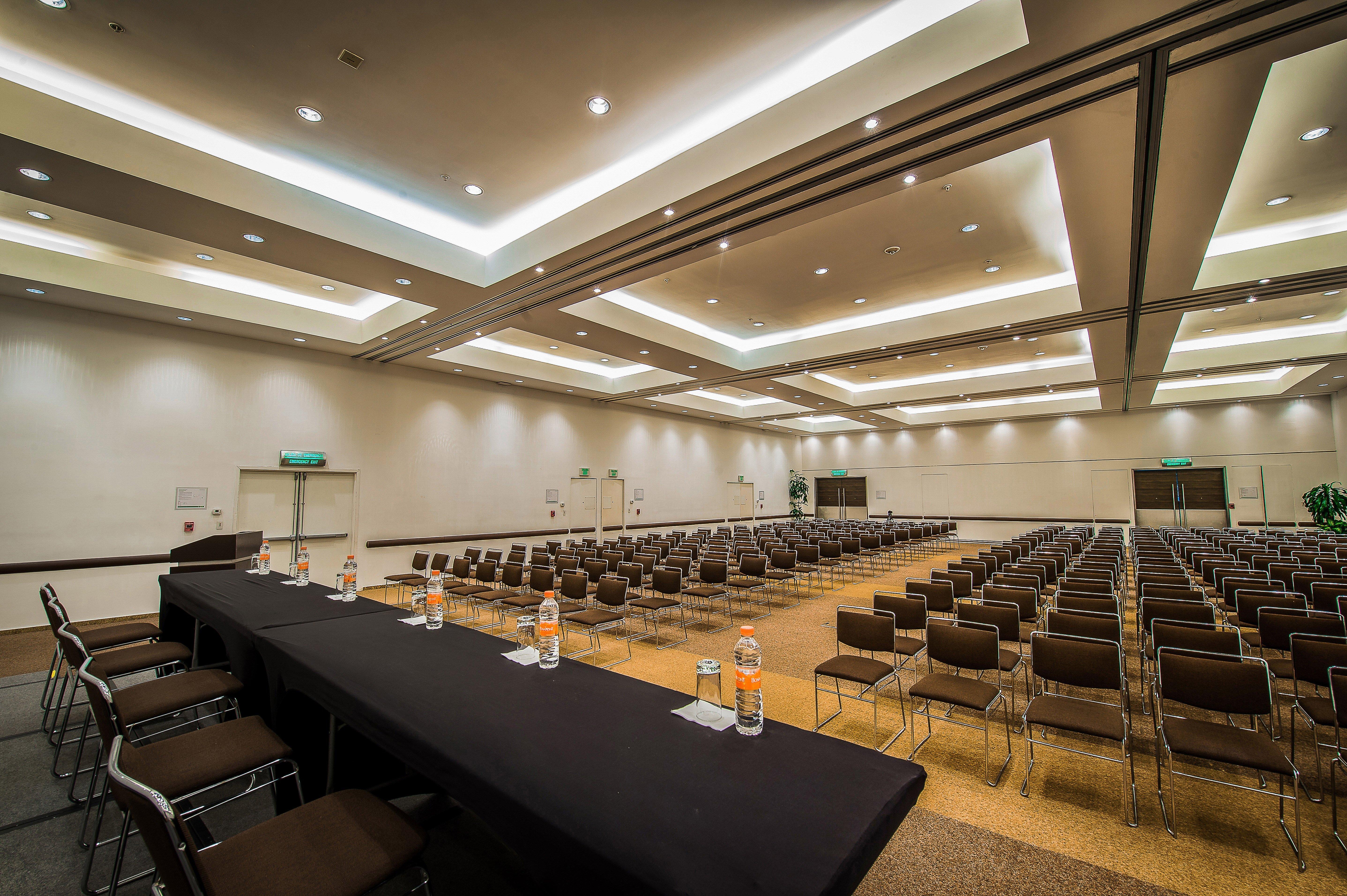 Hotel City-plaza Universidad By Ihg
