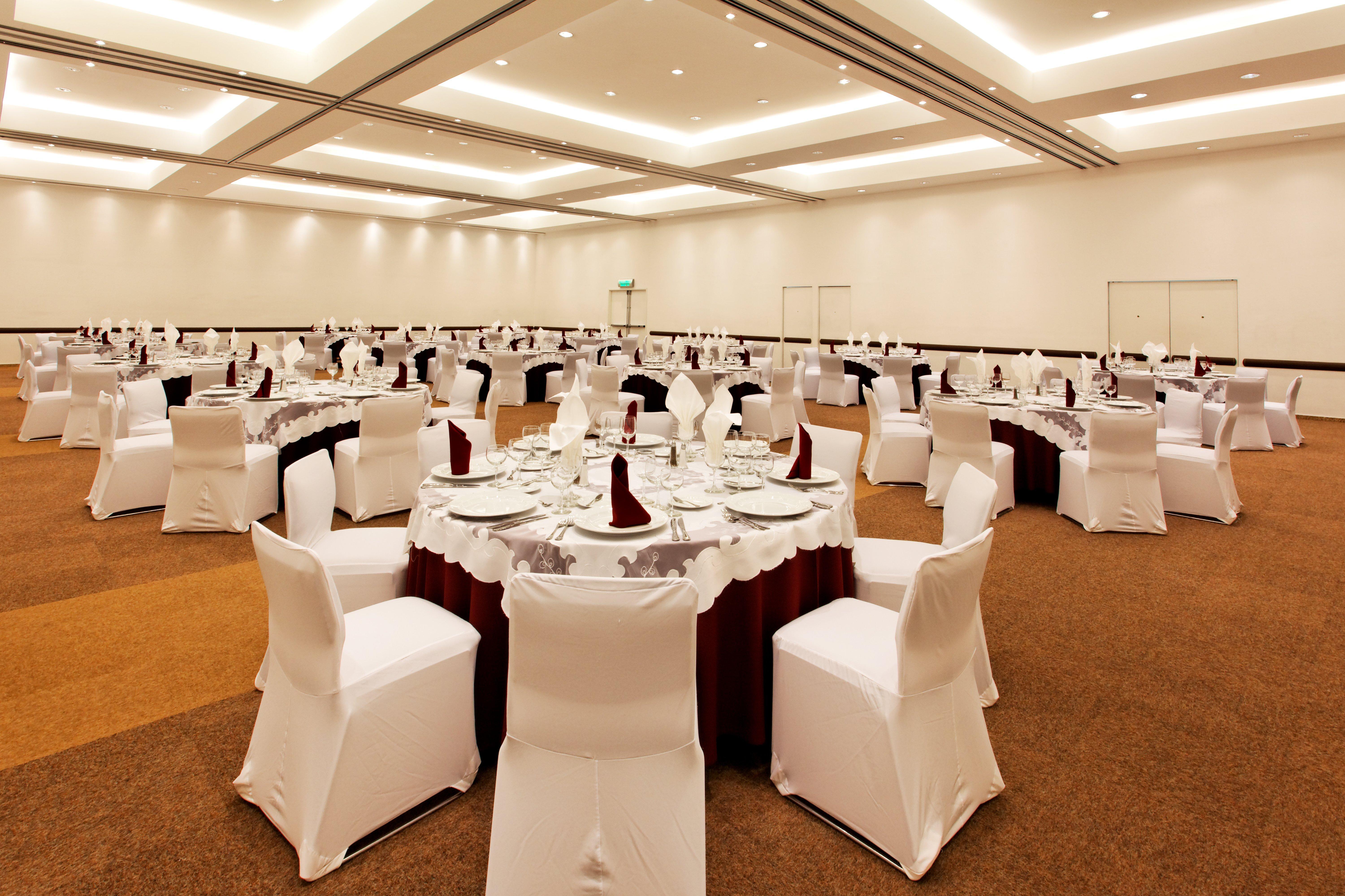 City-plaza Universidad By Ihg Hotel