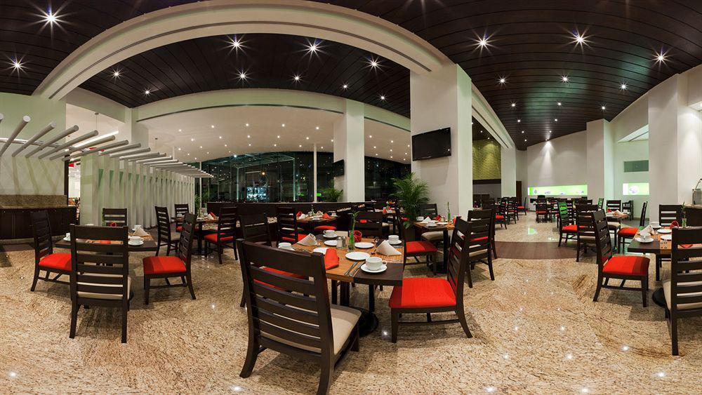 Hotel City-plaza Universidad By Ihg 4*