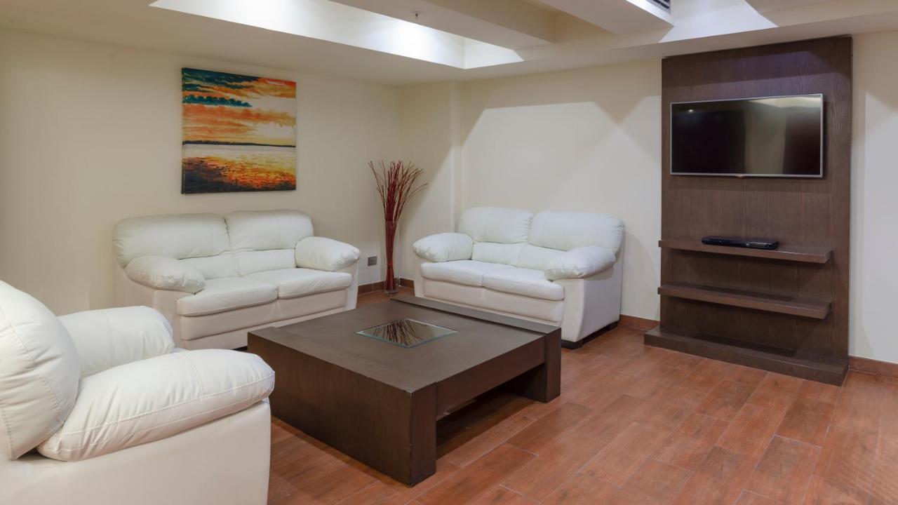City-plaza Universidad By Ihg 4*