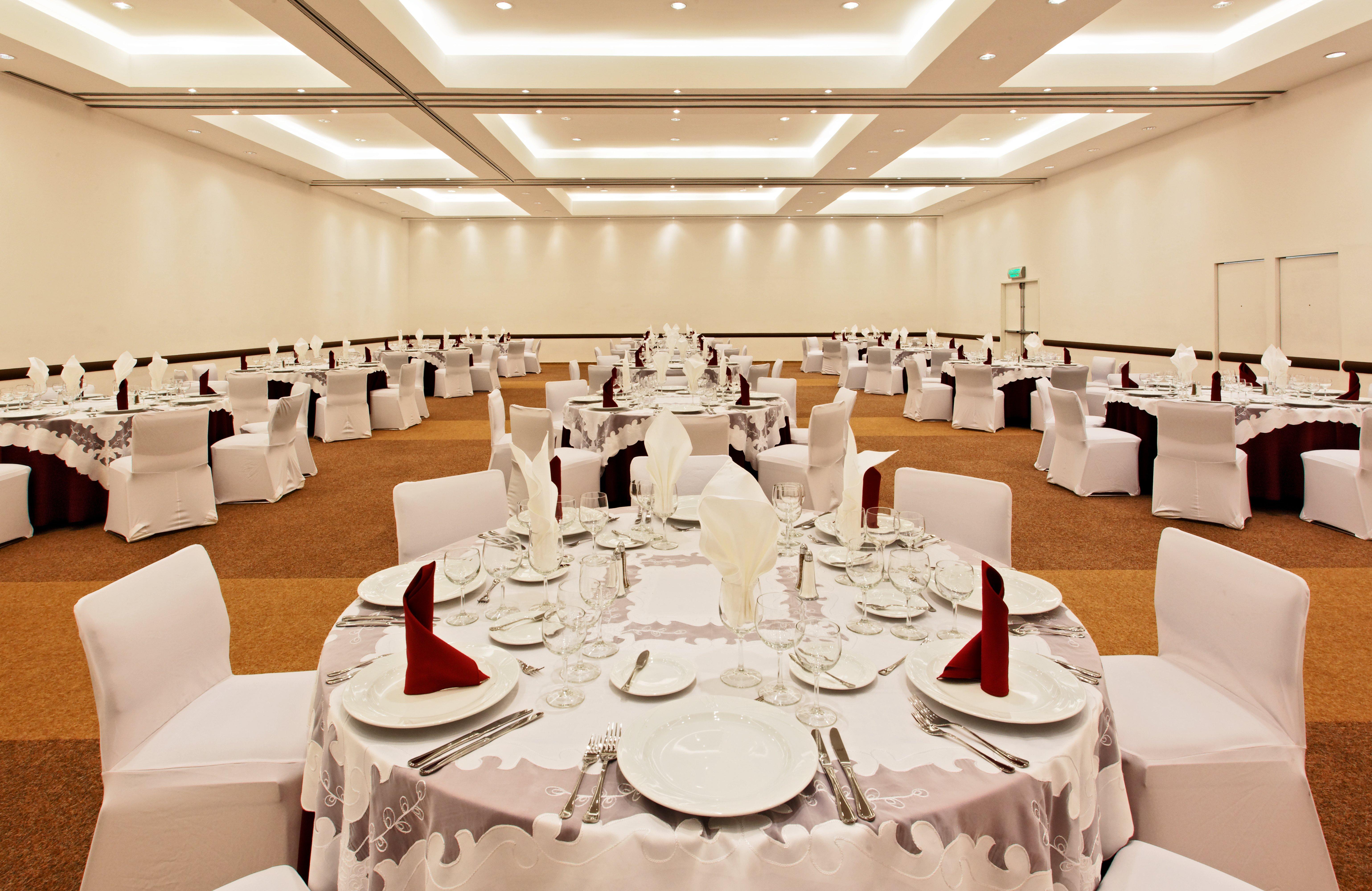 City-plaza Universidad By Ihg Hotel