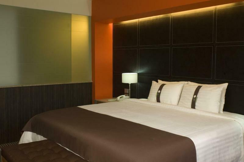 City-plaza Universidad By Ihg Hotel